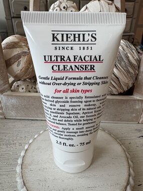 Kiehl's Ultra Facial Cleanser - 75ml